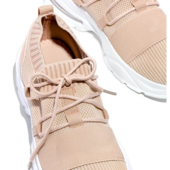 Flyknit Slip On Sneakers in Blush - Picture 4 of 6